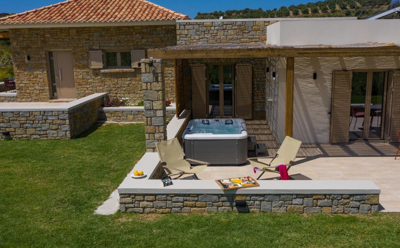 Quinta Essentia Suites Foiníki Extérieur photo