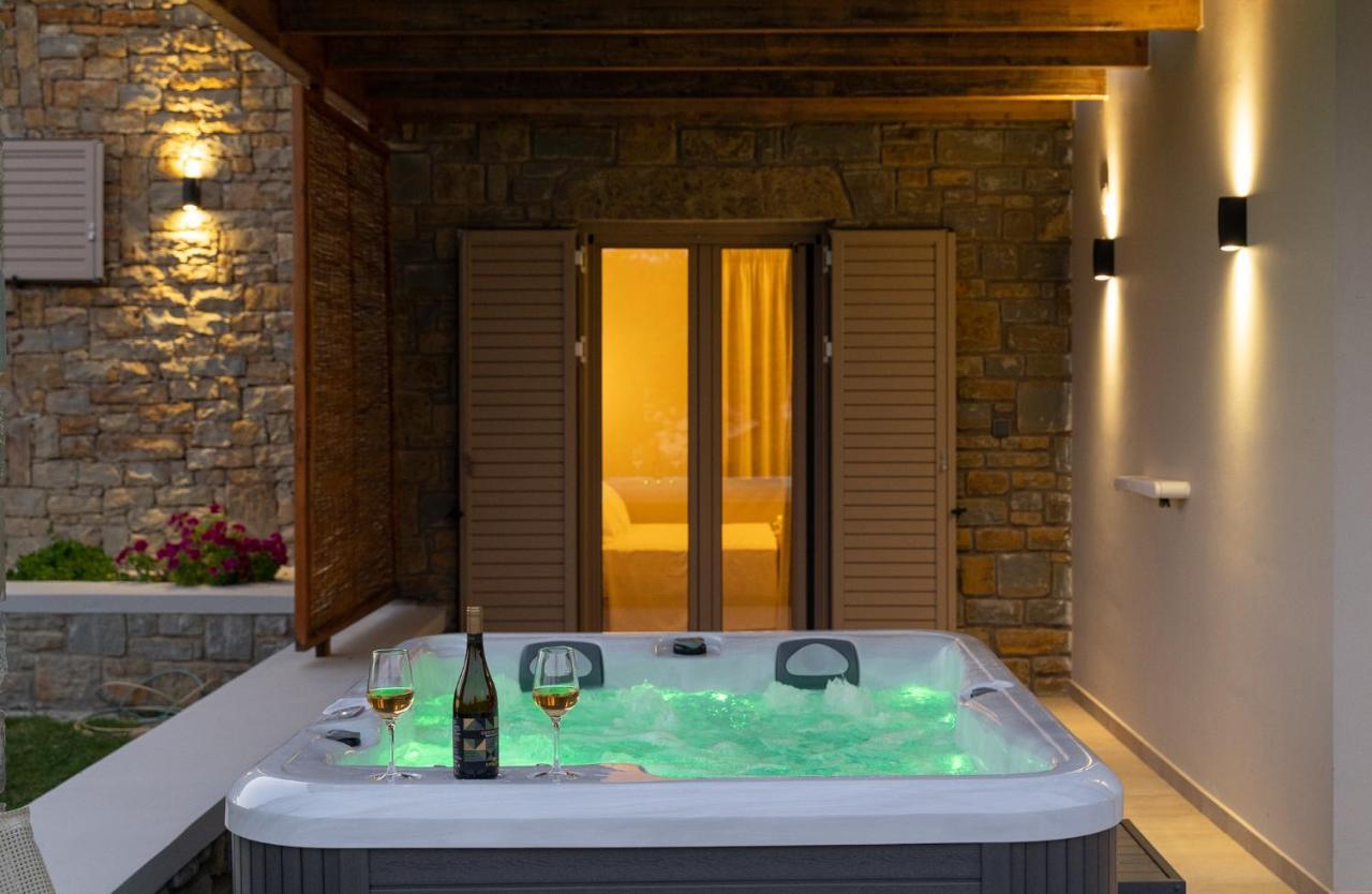 Quinta Essentia Suites Foiníki Extérieur photo