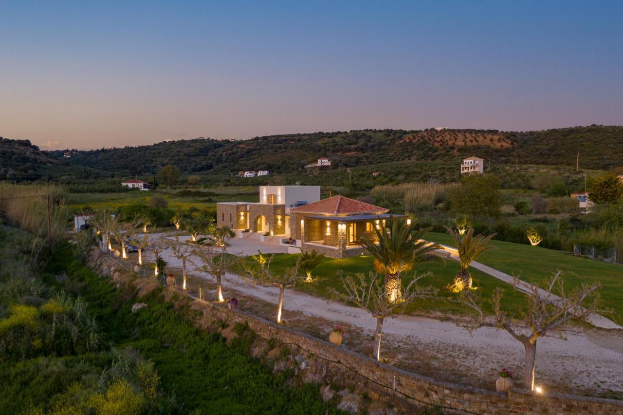 Quinta Essentia Suites Foiníki Extérieur photo