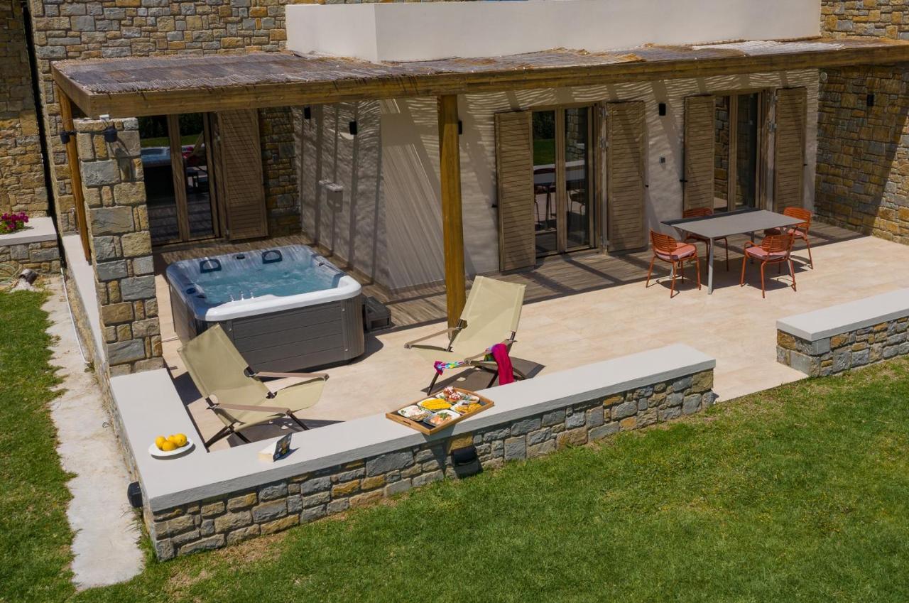 Quinta Essentia Suites Foiníki Extérieur photo